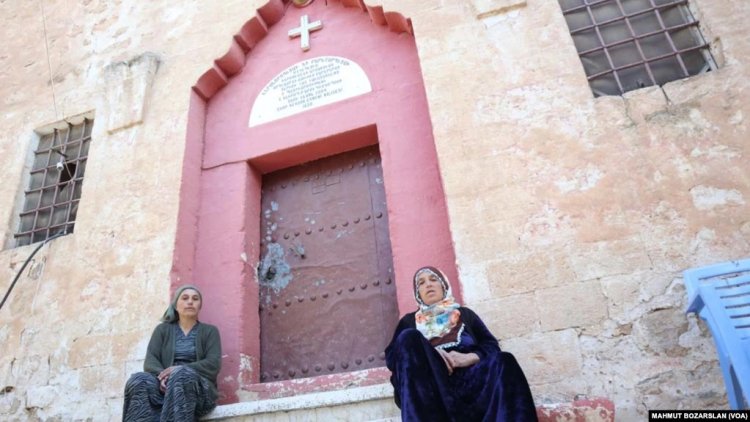 Ermeni Kilisesi Müslüman Kadınlara Emanet