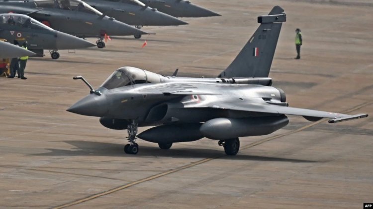 Fransa Birleşik Arap Emirlikleri'ne 80 Adet Rafale Savaş Uçağı Sattı