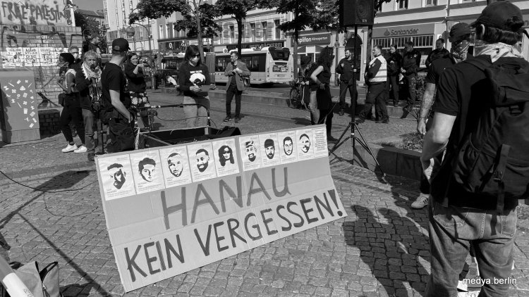 Hanau'daki  Irkçı Terörün İkinci Yılında Tepkiler.