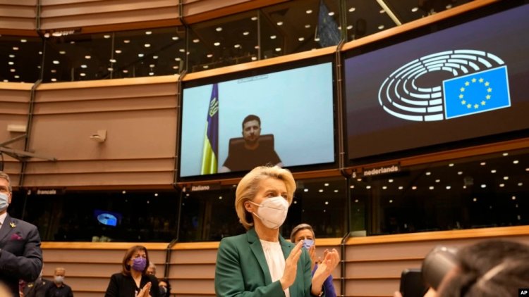Zelenski: "Ukrayna'yı Avrupa Birliği'ne Alın"