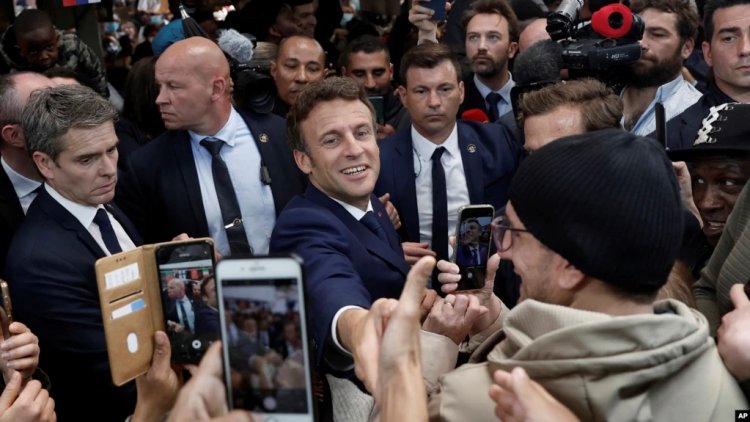 Fransa Seçimlerinde Macron'a Darbe