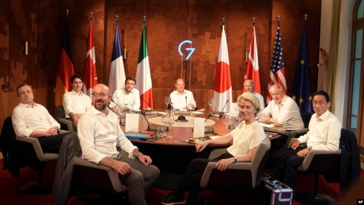 G7 Zirvesi'nin Konuğu Zelenski