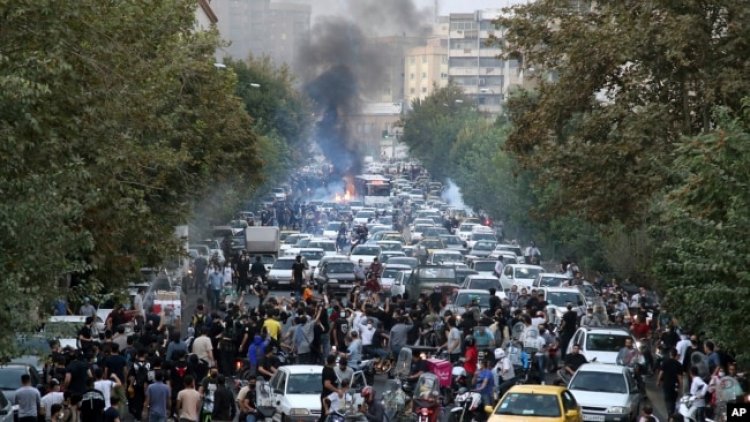 İran’da Protestolar Sürüyor: 76 Ölü