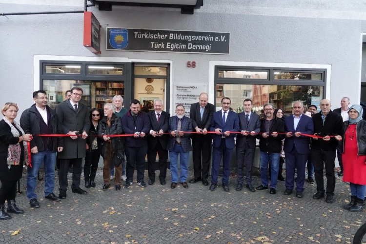 Almanya’nın ilk Türk Kütüphanesi Başkent Berlin’de Açıldı