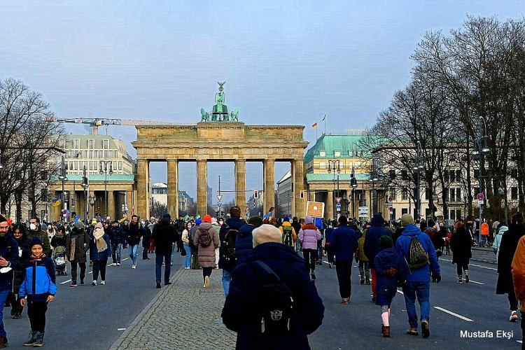 Berlin'de Seçimler Tekrarlanacak