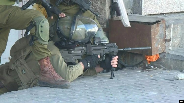 İsrail Güvenlik Güçleri İki Filistinliyi Vurdu