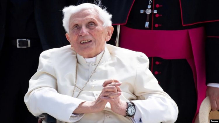 Eski Papa Benedict 95 Yaşında Öldü