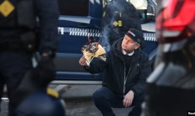 Paludan Bu Kez Kopenhag’da Kuran Yaktı