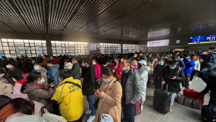 Çin Üç Yıl Sonra Turistlere Sınırlarını Açtı