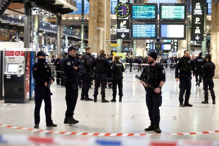 Paris'te Tren Garında Bıçaklı Saldırı