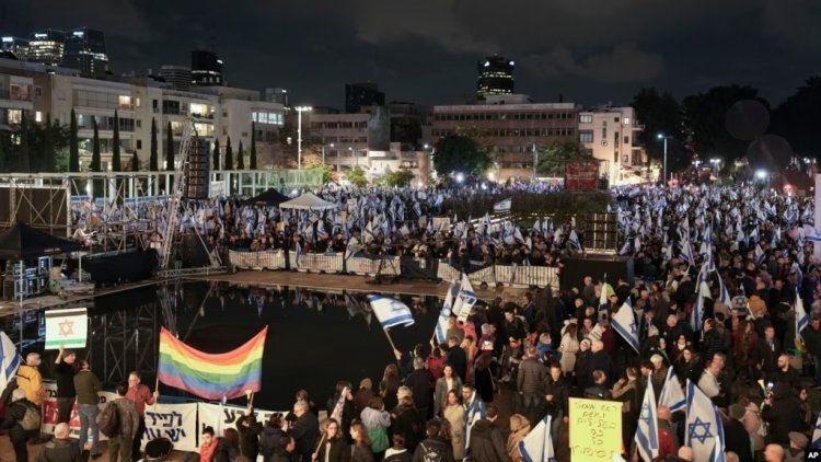 İsrailliler Yargı Reformu Planlarını Protesto Etti
