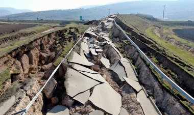 ''Depremde Can Kaybı 72 Bini Aşabilir''