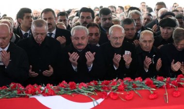 Erdoğan Cenazede Kılıçdaroğlu'yla Selamlaşmadı