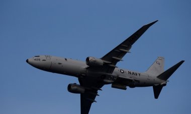 "ABD Tayvan Boğazı'ndaki Uçuşla Barışı Tehdit Etti"