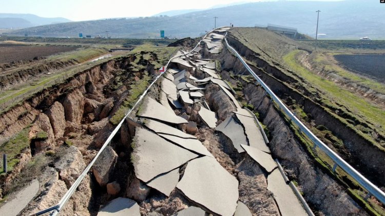 ''Depremde Can Kaybı 72 Bini Aşabilir''