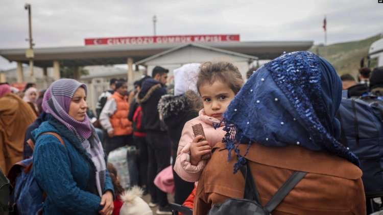 "Türkiye'de Yaşayan 40 Bin Suriyeli Ülkelerine Döndü"