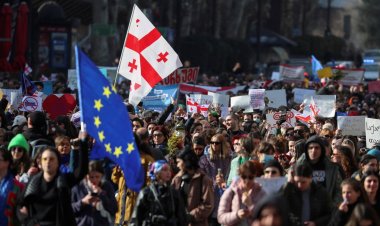 Gürcistan’da Tartışmalı Yasa Tasarısı Geri Çekildi