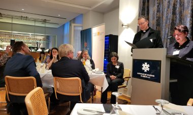 Berlin Katolik Akademi İftar Sofrasi Kurdu.