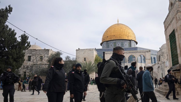 İsrail Polisi El Aksa Cami Yakınında Bir Kişiyi Vurdu
