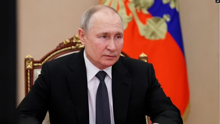 Çin Savunma Bakanı Moskova’da Putin’le Görüştü