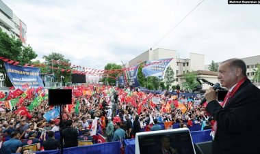 “Bay Bay Kemal Sadece Kandil'e ve Pennsylvania'ya Bahar Getirir"