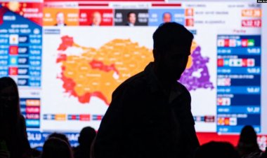 Seçim sonuçları Alman siyasetinde ve basınında geniş yer buldu