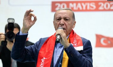 Reuters: “Erdoğan siyasi çöküş öngörülerine meydan okuyor’’