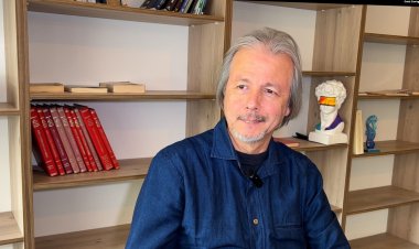 “Dünya bekle gör politikası izledi”