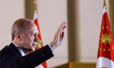 Erdoğan’dan balkon konuşması: “Çekişmeleri kenara bırakarak milli hedeflerimiz etrafında birleşme vakti"