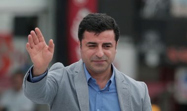 Selahattin Demirtaş’ın Siyasetten Çekilme Kararı Ne Anlama Geliyor?