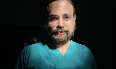 ''Yalnızlaşma: İnsan Bağlarındaki Yıpranma ve Psikolojik Etkileri''