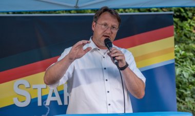 Almanya’da ırkçı AfD adayı kaymakamlık seçimini kazandı
