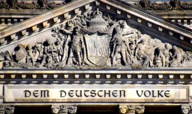 Federal Konsey Başkanı, BVerfG'nin NPD'ye karşı açtığı mali destekten mahrum bırakma davasının sözlü duruşmasında