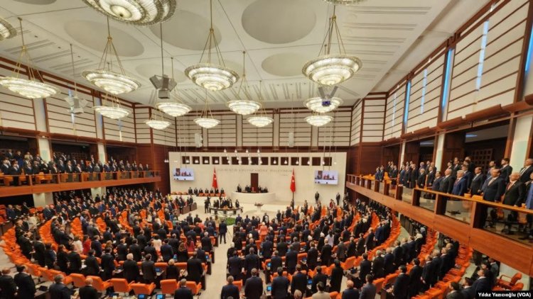 Erdoğan ve Kılıçdaroğlu TBMM'de milletvekili yemin törenine katıldı