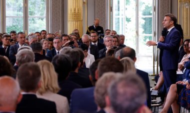 Fransa'da banliyöler sakinledi, hükümet yanıt hazırlıyor