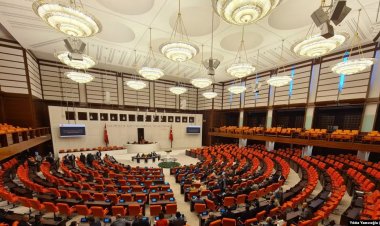 Türkiye Cumhuriyeti'nin 2023 bütçesi yetersiz kaldı, ilave geldi