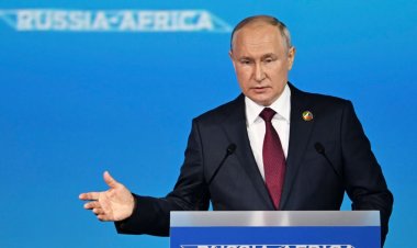 Putin’den Batı'nın "ikiyüzlü" yaptırımlarına rağmen Afrikalı liderlere bedava tahıl sözü