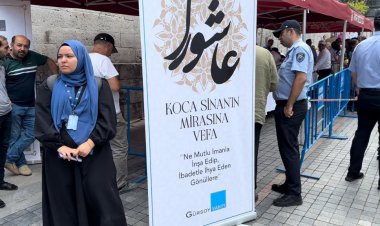 Mimar Sinan Kabri Başında Anıldı.