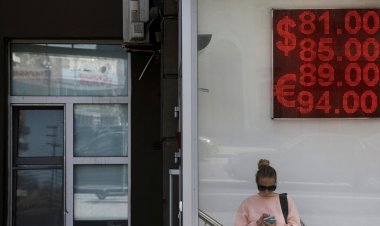 Rubledeki değer kaybı sonrası Rusya Merkez Bankası’ndan faiz arttırımı