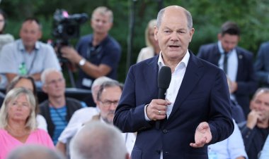 Alman hükümetinden kriz atağı