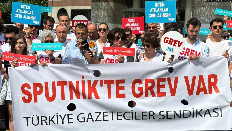 Sputnik Türkiye grevde: TGS işten çıkarılan 24 üyesinin işe dönmesini ve toplu sözleşmenin imzalanmasını istiyor