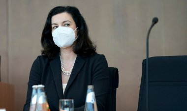 Alman siyasetçiden fuhuşun yasaklanması önerisi