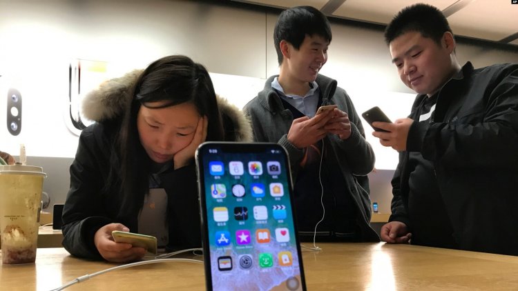 Çin kamu personeline iPhone yasağı getirdi, Apple hisseleri düştü