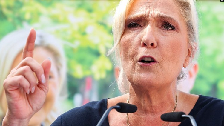 Fransa’da aşırı sağın güçlü dönüşü: Marine Le Pen tüm rakiplerine karşı zirvede