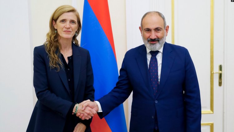 Amerikalı üst düzey yetkililer Ermenistan'da, Karabağ Ermenileri bölgeyi terk ediyor