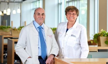 Nobel Tıp Ödülü COVID-19’a karşı elçi RNA aşılarının geliştirilmesini sağlayan iki uzmana verildi
