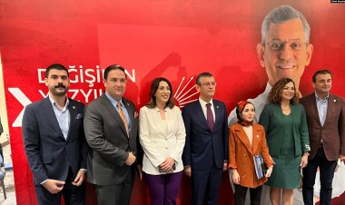 CHP’de genel başkan adayı Özgür Özel’den İstanbul kongresine mesaj: “İstanbul’da güneş açmadan Türkiye’ye yaz gelmez”