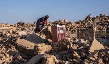 Afganistan'ı bir kez daha deprem vurdu