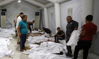 Gazze'de hastane vuruldu yüzlerce ölü var; taraflar birbirini suçladı