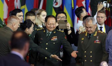 Çin ve Rusya askeri forumda ABD'yi hedef aldı